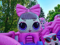 LOL lelles Piepūšamajā atrakcijā