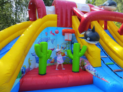 Piepūšamās atrakcijas noma Ūdens parks