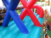 Piepūšamā atrakcija militārā trase Piepūšamās atrakcijas noma militārā trase