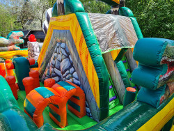 Piepūšamās atrakcijas Dinozaurs noma Piepūšamās atrakcijas Dinozaurs noma